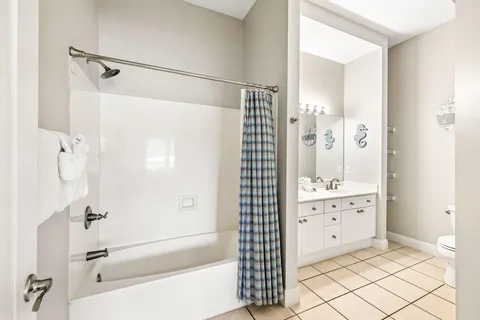 $748,000 | 825 Seascape Drive, Unit 412, Miramar Beach, FL 32550