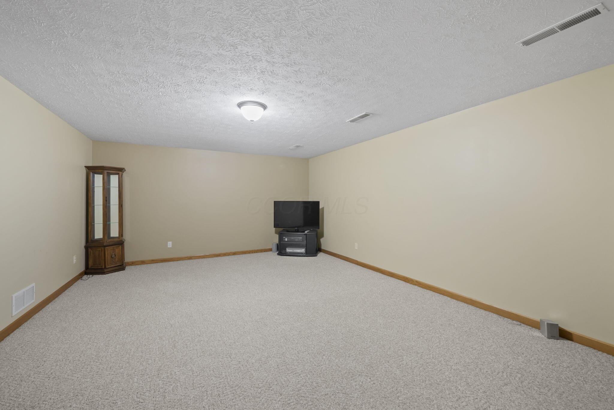 5 Compass Point Court Mount Vernon, OH 43050 - Photo 32 of 44 45-web-or-mls-DSC06873