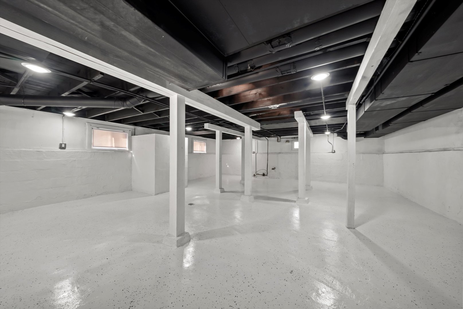 6514 Sinclair Avenue Berwyn, IL 60402 - Photo 21 of 33 a view of empty room