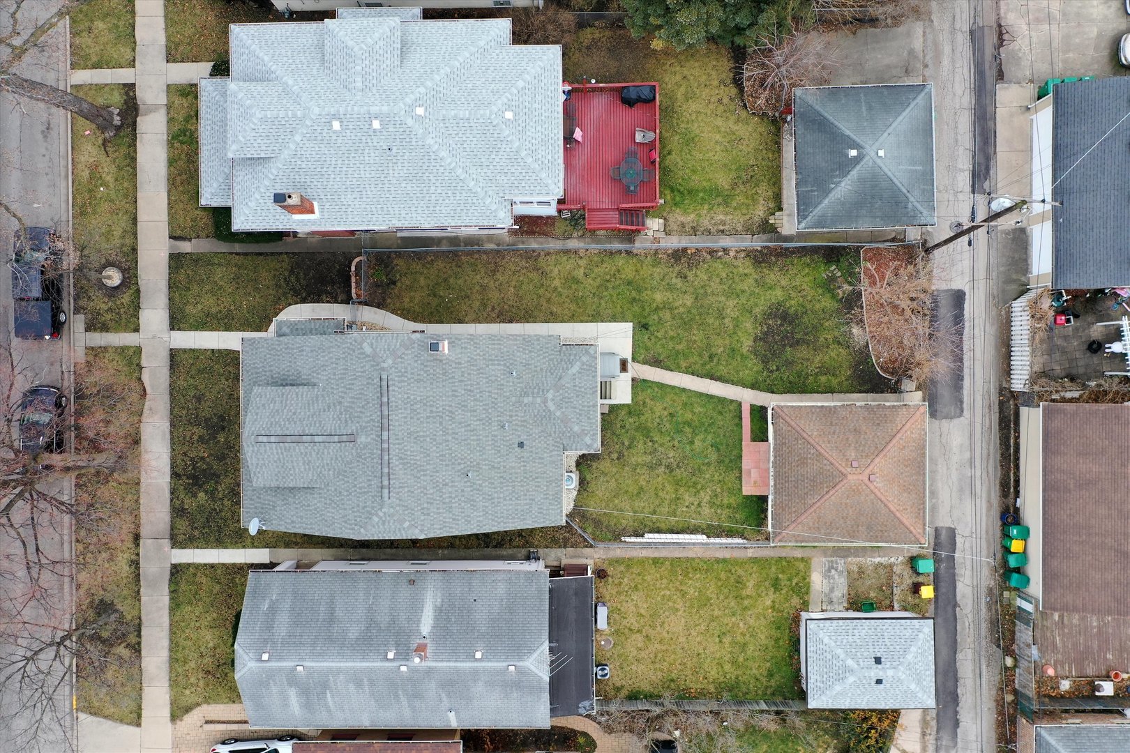 6514 Sinclair Avenue Berwyn, IL 60402 - Photo 30 of 33 an aerial view of a house with a yard