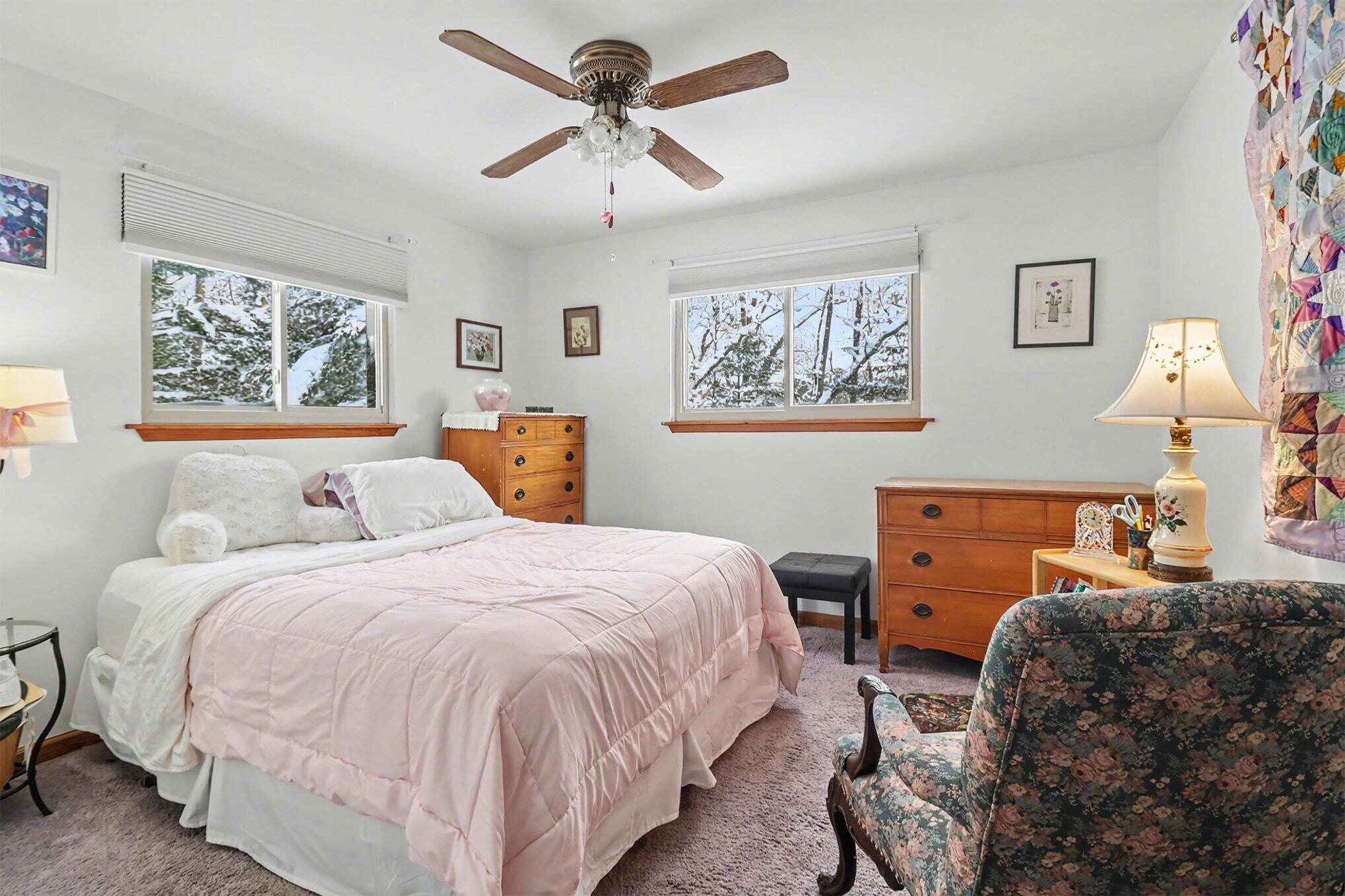 8597 West Deer Run Baldwin, MI 49304 - Photo 13 of 28 Main Floor Bedroom