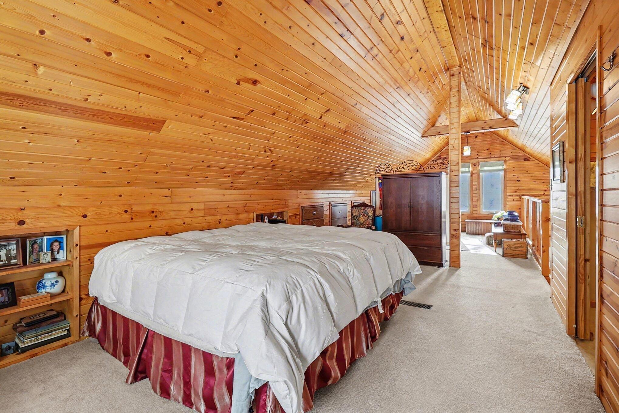 8597 West Deer Run Baldwin, MI 49304 - Photo 19 of 28 Primary Bedroom V2