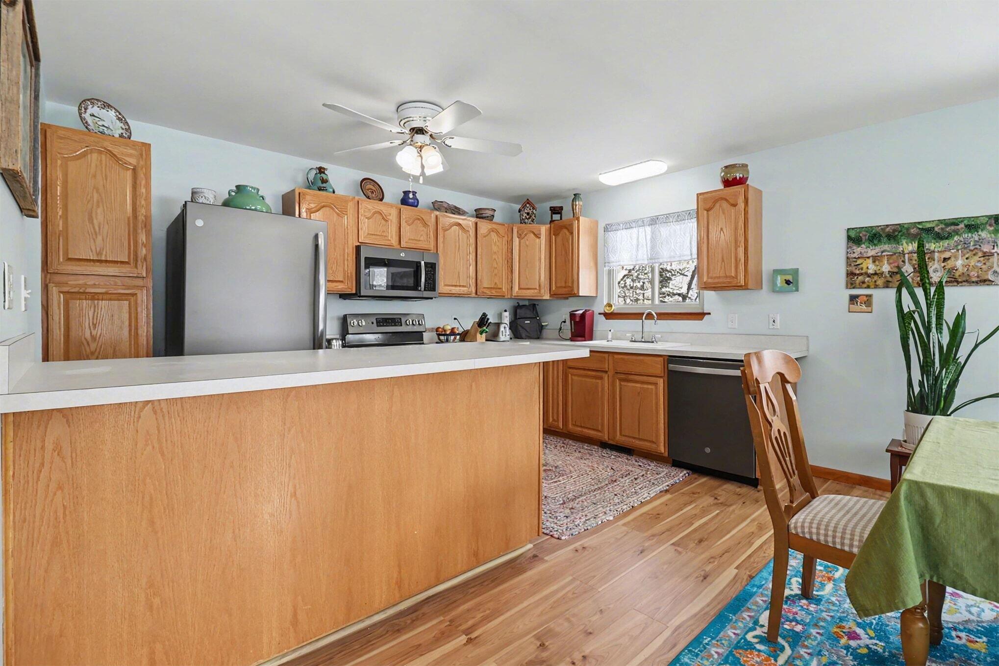 8597 West Deer Run Baldwin, MI 49304 - Photo 7 of 28 Kitchen V2