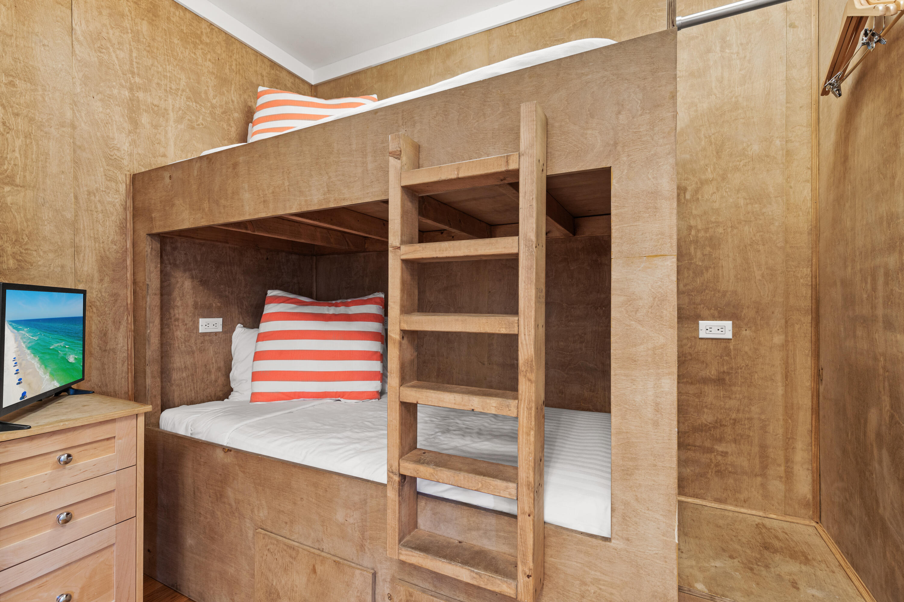 100 Bridge Lane, Unit 110C Inlet Beach, FL 32461 - Photo 30 of 58 100 S Bridge Lane 110C bunk room