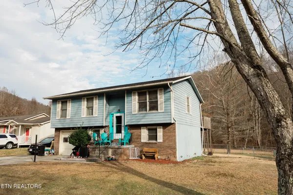 $249,900 | 140 Wellington Drive, Middlesboro, KY 40965