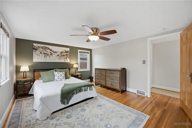 $328,500 | 12 Colvinhurst Drive, Tonawanda, NY 14223