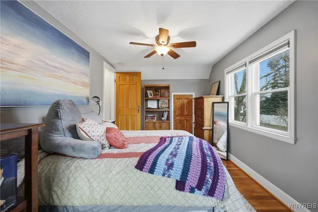 $328,500 | 12 Colvinhurst Drive, Tonawanda, NY 14223