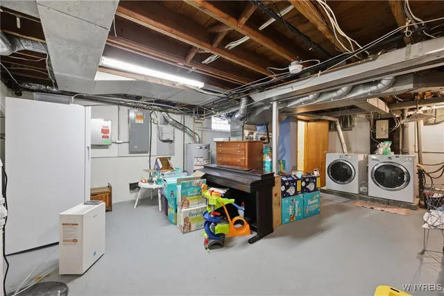 $328,500 | 12 Colvinhurst Drive, Tonawanda, NY 14223