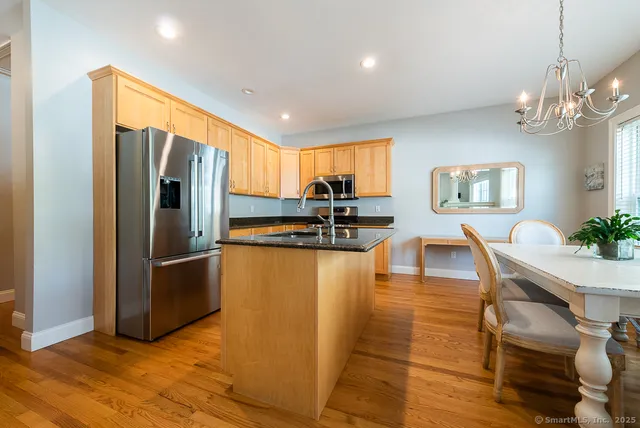 $599,000 | 175 Ferry Road, Unit 3, Old Saybrook, CT 06475