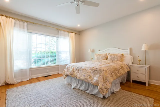 $599,000 | 175 Ferry Road, Unit 3, Old Saybrook, CT 06475