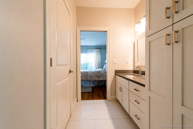 $599,000 | 175 Ferry Road, Unit 3, Old Saybrook, CT 06475