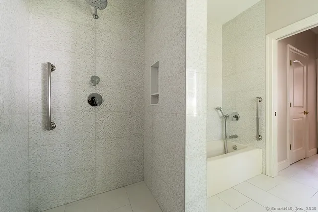 $599,000 | 175 Ferry Road, Unit 3, Old Saybrook, CT 06475