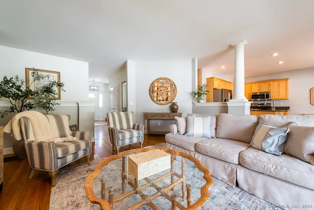 $599,000 | 175 Ferry Road, Unit 3, Old Saybrook, CT 06475