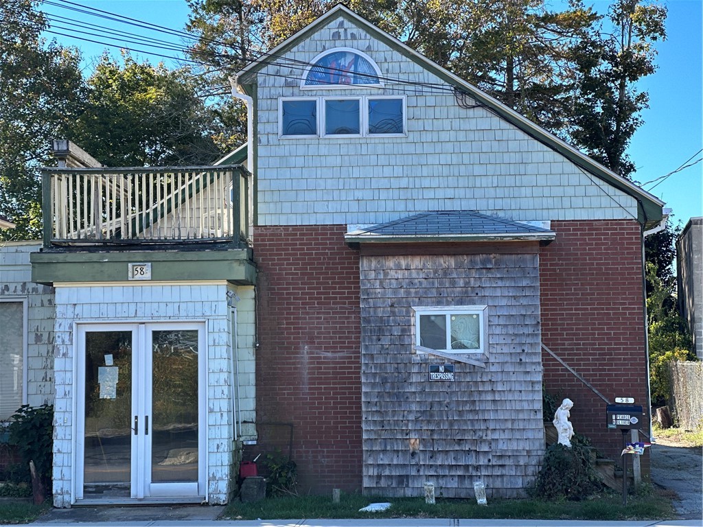 58 Spruce Street Westerly, RI 02891 - Photo 2 of 3 Gallery Image 2