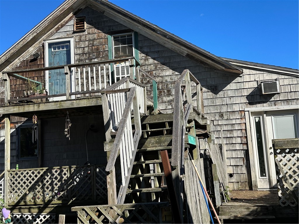 58 Spruce Street Westerly, RI 02891 - Photo 3 of 3 Gallery Image 3