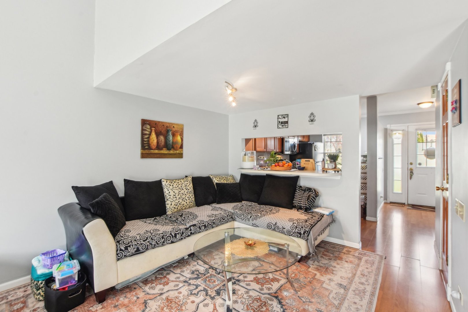 3407 Sandpiper Drive Aurora, IL 60504 - Photo 2 of 20 a living room with furniture and a flat screen tv