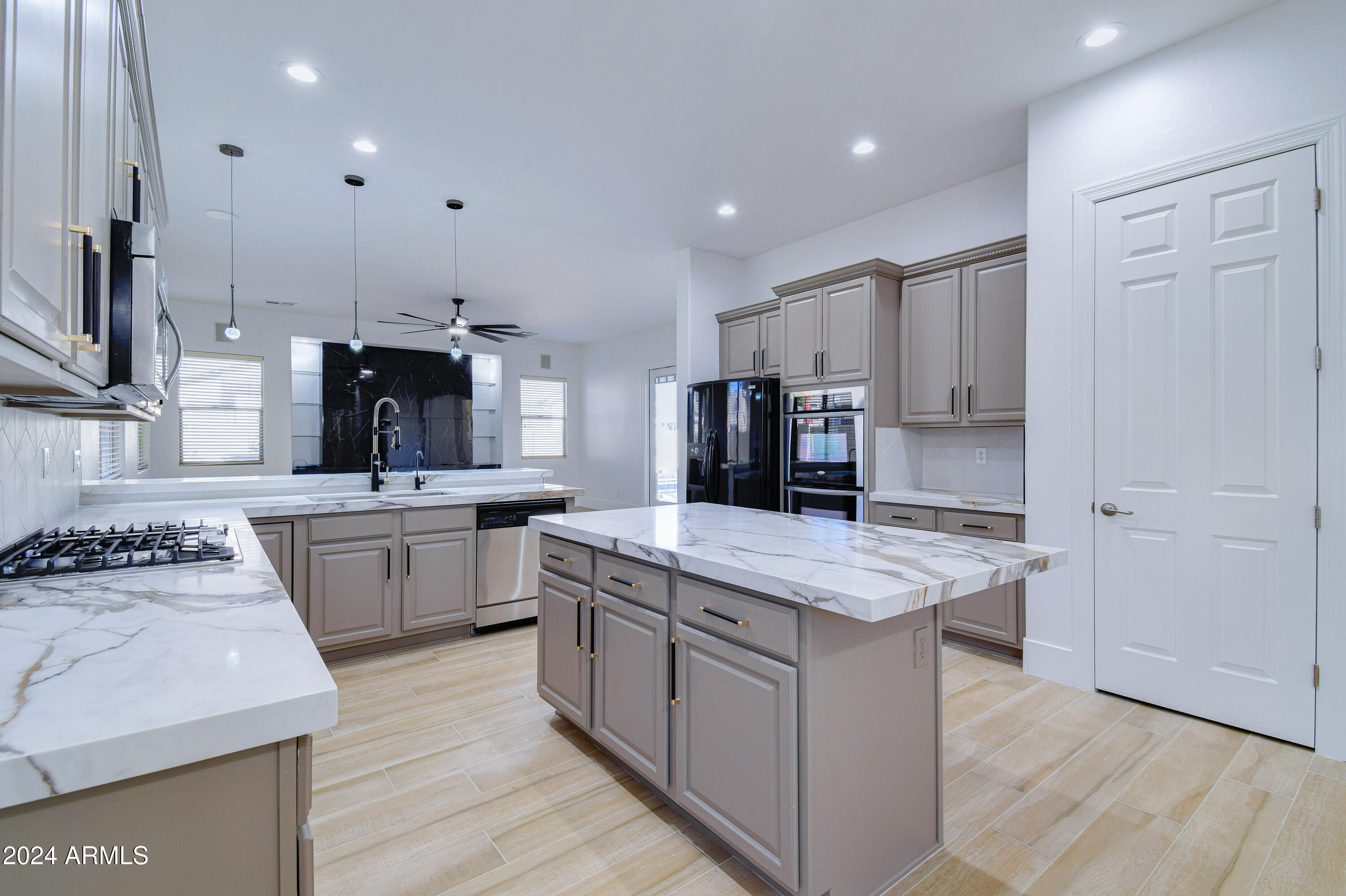 1270 East Baranca Road Gilbert, AZ 85297 - Photo 9 of 51 Pantry
