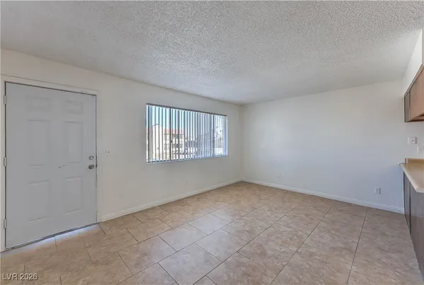 $639,800 | 6979 Issac Avenue, Las Vegas, NV 89156