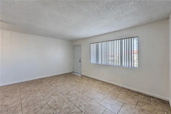 $639,800 | 6979 Issac Avenue, Las Vegas, NV 89156