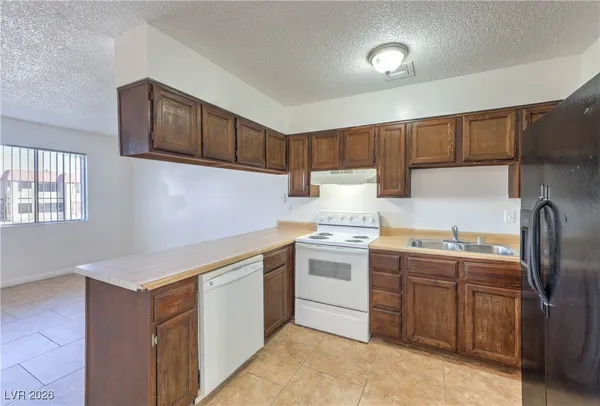 $639,800 | 6979 Issac Avenue, Las Vegas, NV 89156