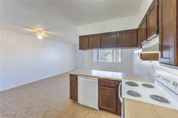 $639,800 | 6979 Issac Avenue, Las Vegas, NV 89156