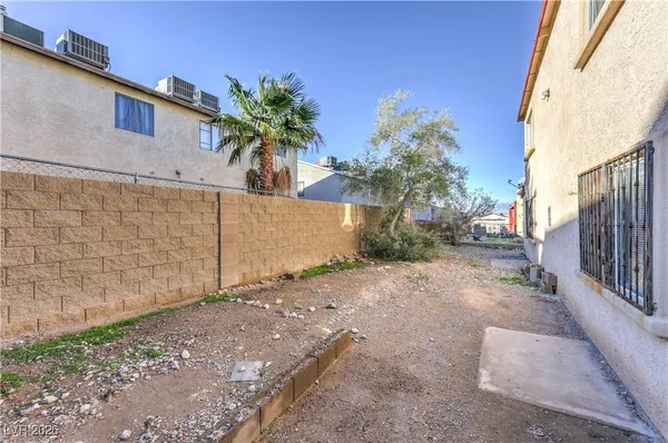 $639,800 | 6979 Issac Avenue, Las Vegas, NV 89156