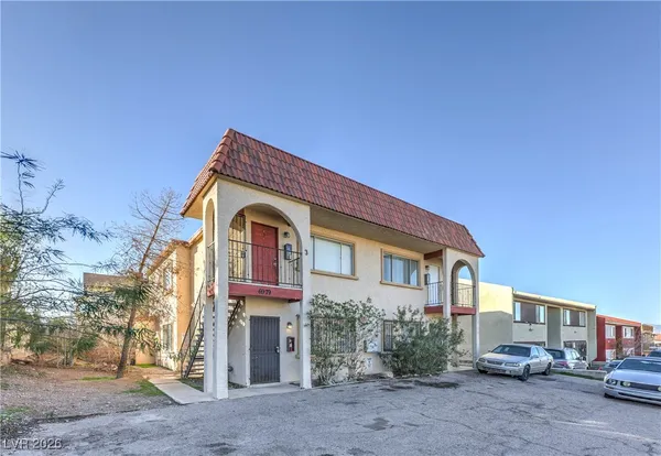 $639,800 | 6979 Issac Avenue, Las Vegas, NV 89156