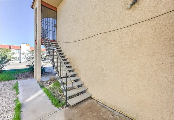 $639,800 | 6979 Issac Avenue, Las Vegas, NV 89156