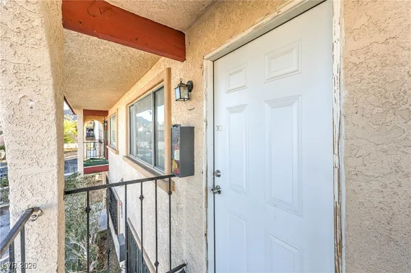 $639,800 | 6979 Issac Avenue, Las Vegas, NV 89156