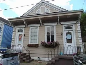 $2,095 | 5612 Camp Street, New Orleans, LA 70115