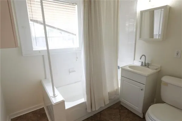 $1,995 | 5612 Camp Street, New Orleans, LA 70115