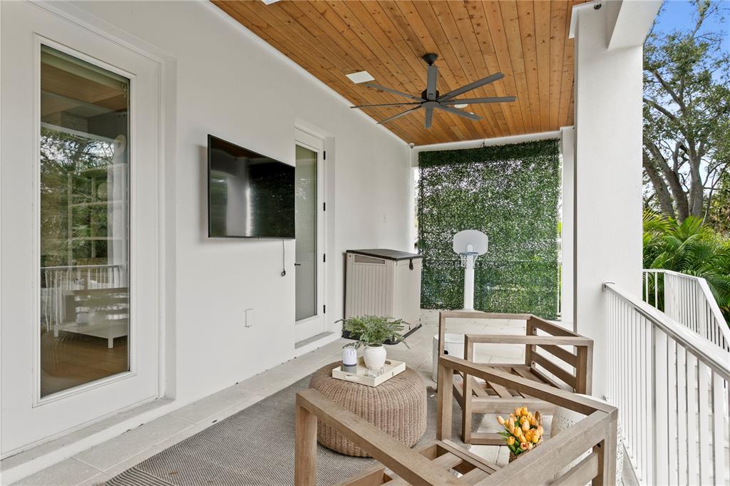 4807 West San Rafael Street Tampa, FL 33629 - Photo 51 of 64 a view of an outdoor dining space with furniture