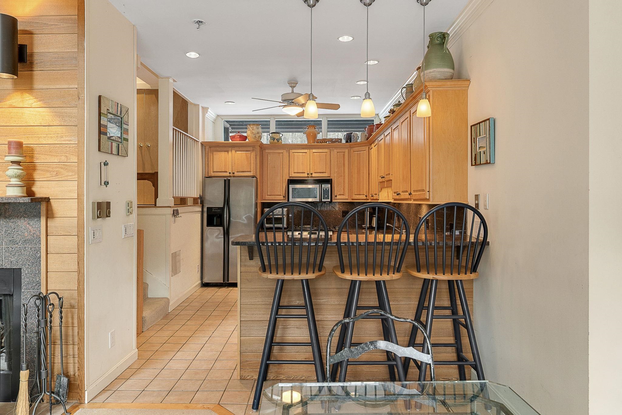 19 Timberline Drive, Unit 9 Warren, VT 05674 - Photo 13 of 51