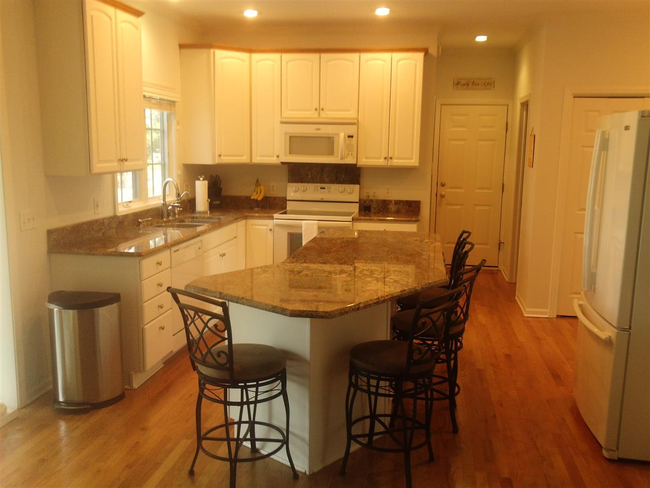 14609 Old Farm Road Granger, IN 46530 - Photo 4 of 30 Gallery Image 4