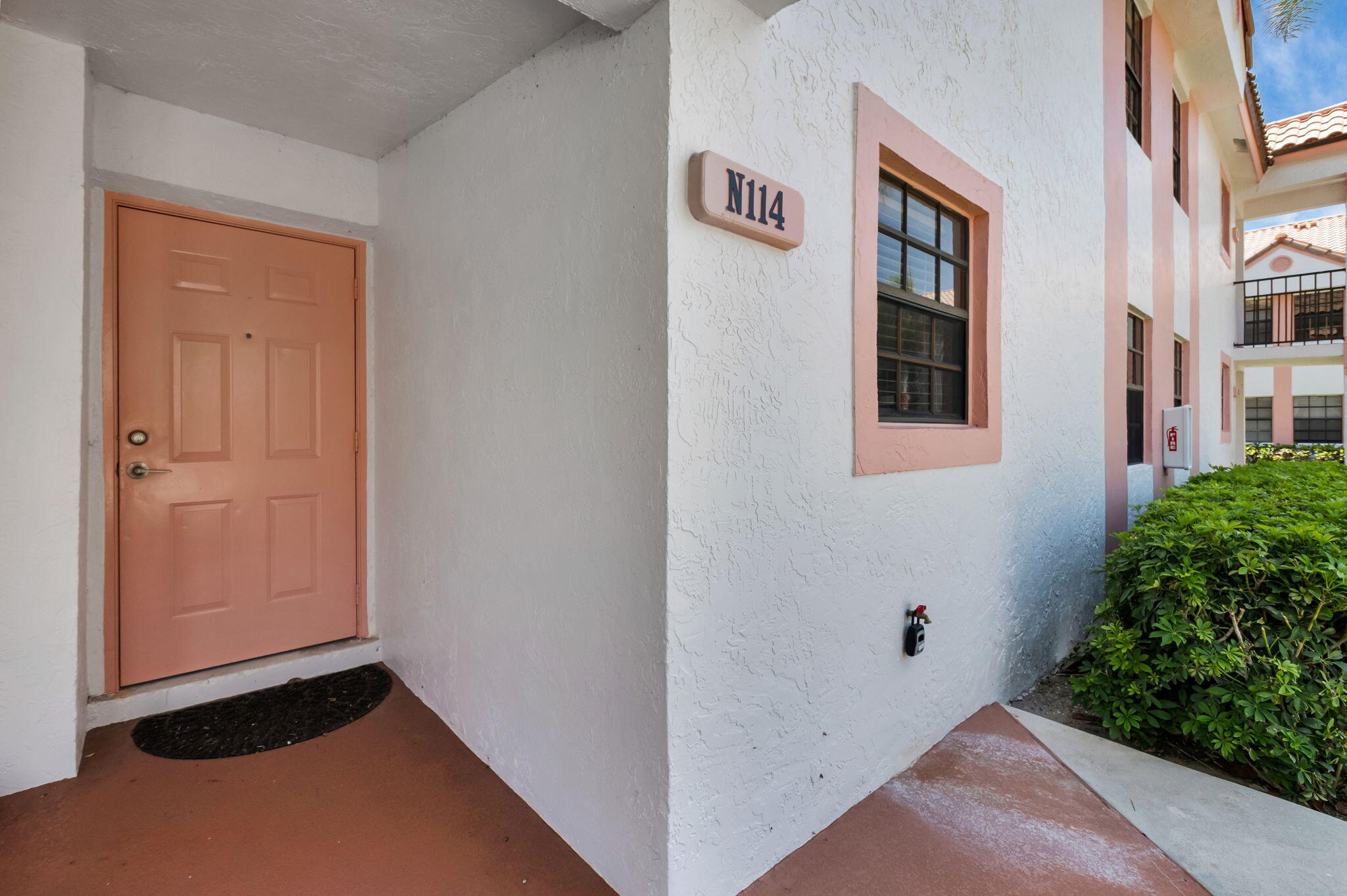 320 Norwood Terrace, Unit N114 Boca Raton, FL 33431 - Photo 4 of 53 3-web-or-mls-DSC_1585