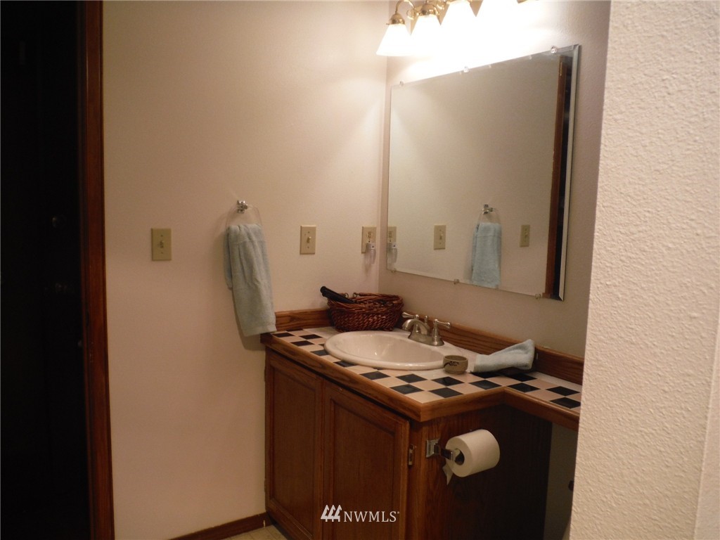 21527 9th Place West Bothell, WA 98021 - Photo 13 of 22