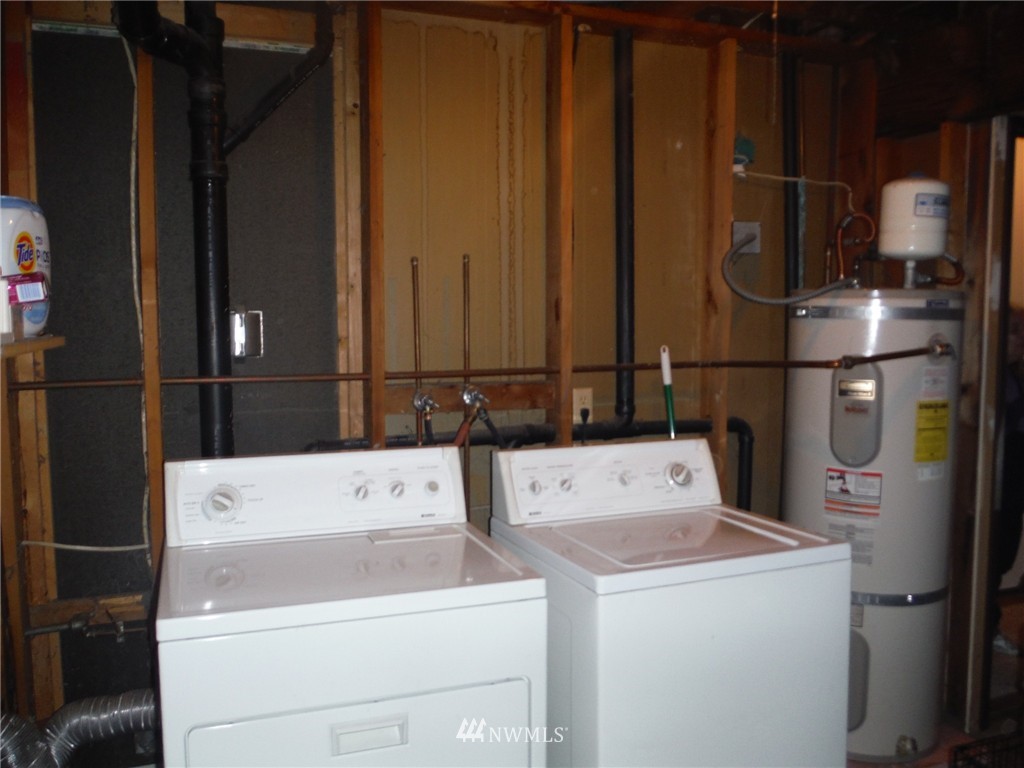 21527 9th Place West Bothell, WA 98021 - Photo 14 of 22