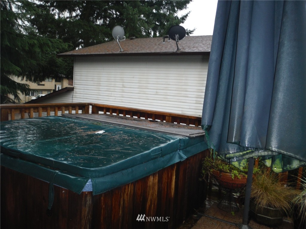 21527 9th Place West Bothell, WA 98021 - Photo 15 of 22