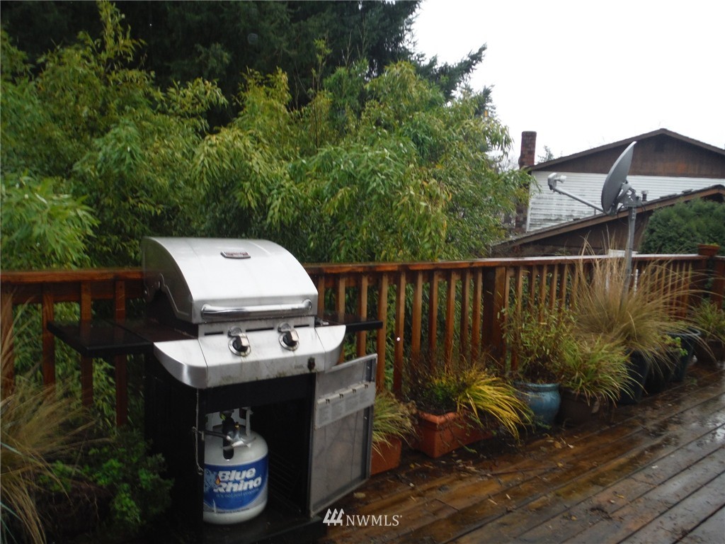 21527 9th Place West Bothell, WA 98021 - Photo 16 of 22