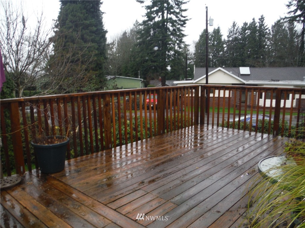 21527 9th Place West Bothell, WA 98021 - Photo 17 of 22