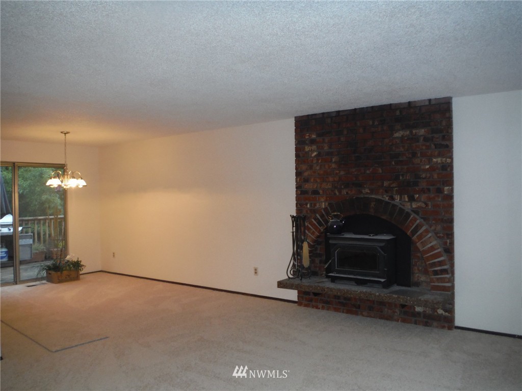 21527 9th Place West Bothell, WA 98021 - Photo 3 of 22