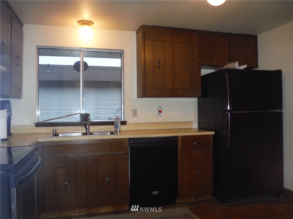 21527 9th Place West Bothell, WA 98021 - Photo 7 of 22