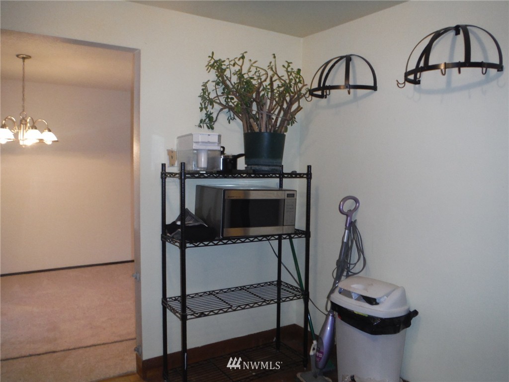 21527 9th Place West Bothell, WA 98021 - Photo 8 of 22