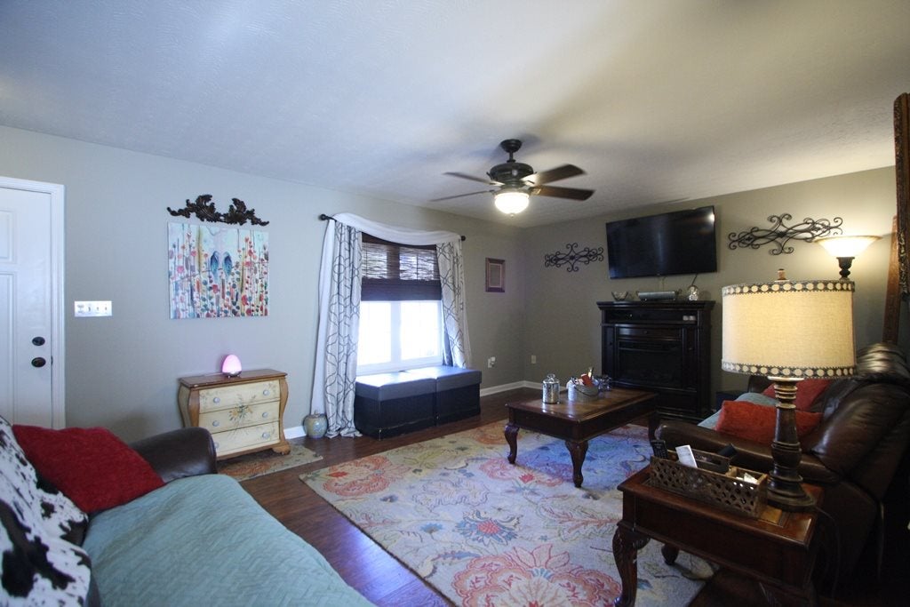 8701 Morgantown Road Bowling Green, KY 42101 - Photo 9 of 31 Gallery Image 9