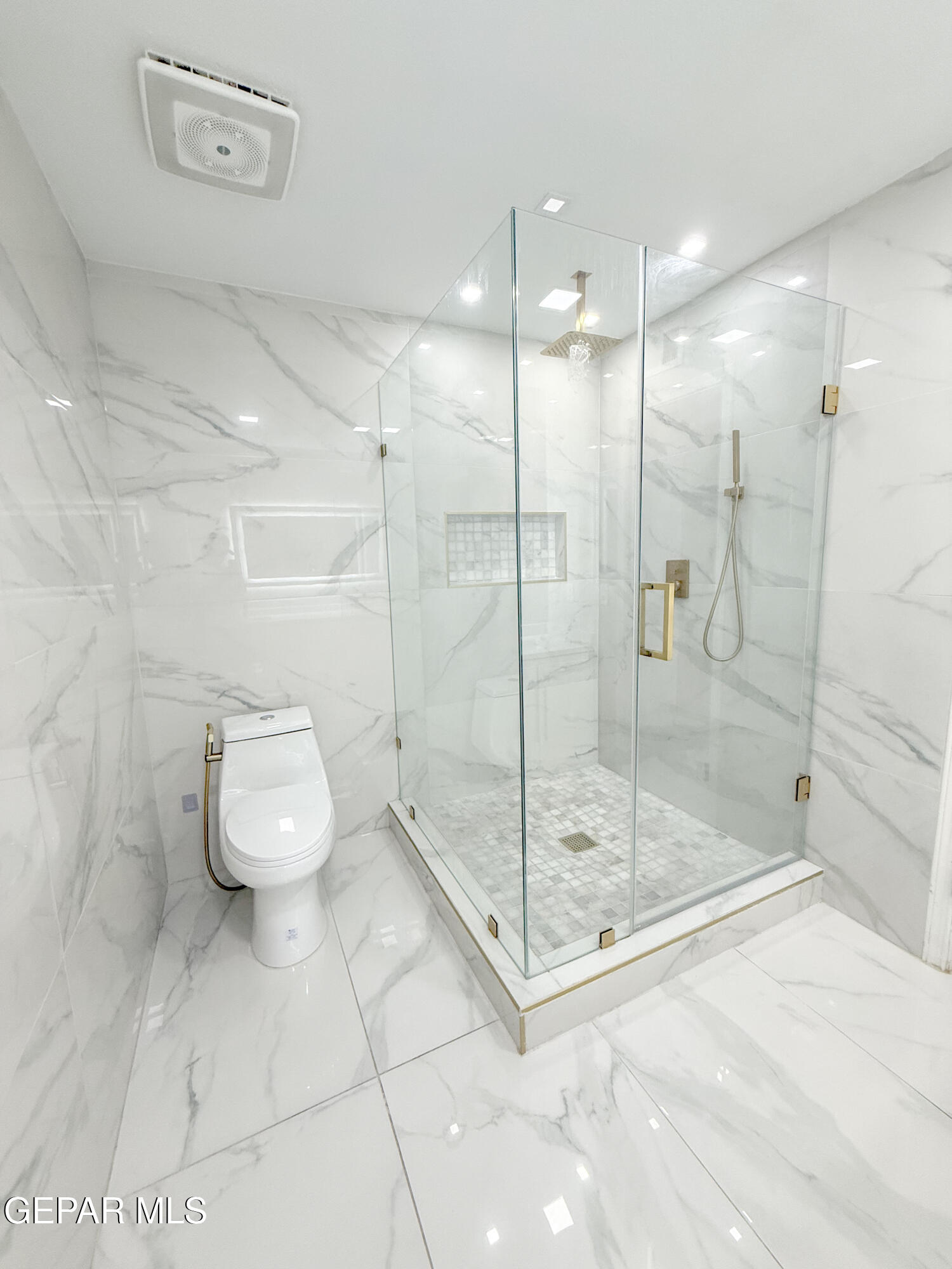 3112 Eads Place El Paso, TX 79935 - Photo 16 of 24 a bathroom with a shower and toilet