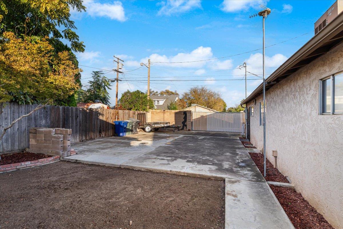 232 Fusco Avenue Modesto, CA 95354 - Photo 45 of 52 a view of a backyard with sitting area