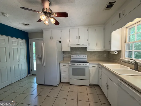 $219,900 | 109 S Crossroad, LaGrange, GA 30240