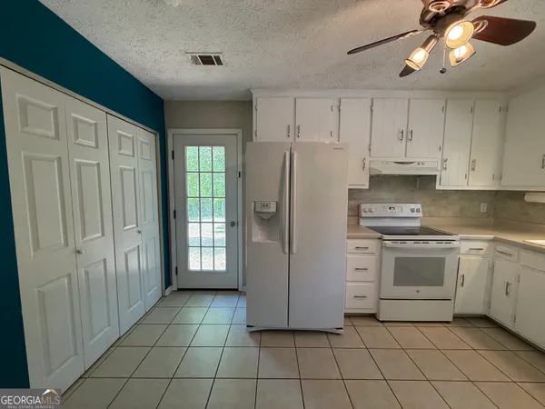 $219,900 | 109 S Crossroad, LaGrange, GA 30240