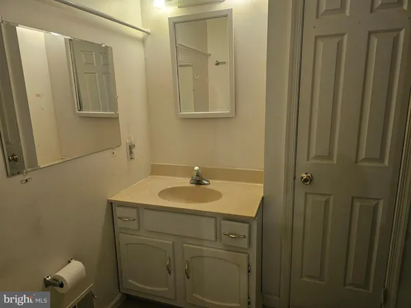 $395,000 | 2 Carver Place, Lawrenceville, NJ 08648