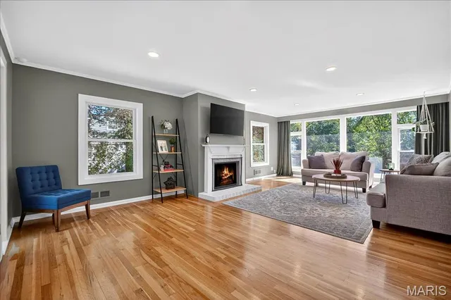 $575,000 | 1612 Dougherty Ferry Road, Kirkwood, MO 63122